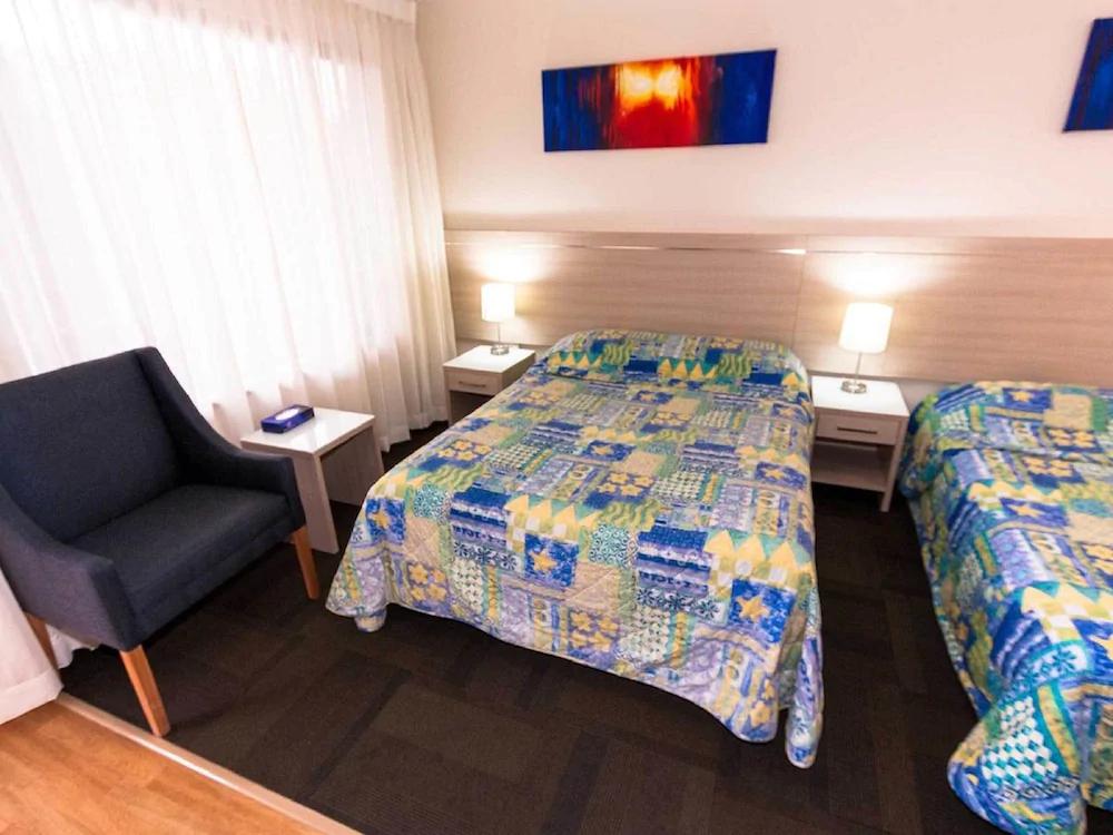 Bay Executive Motel