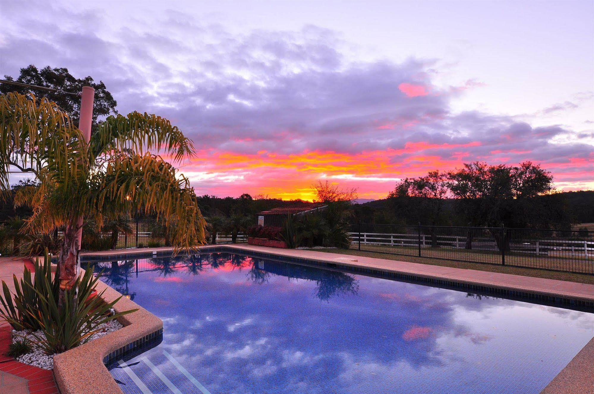 Oaks Ranch and Country Club