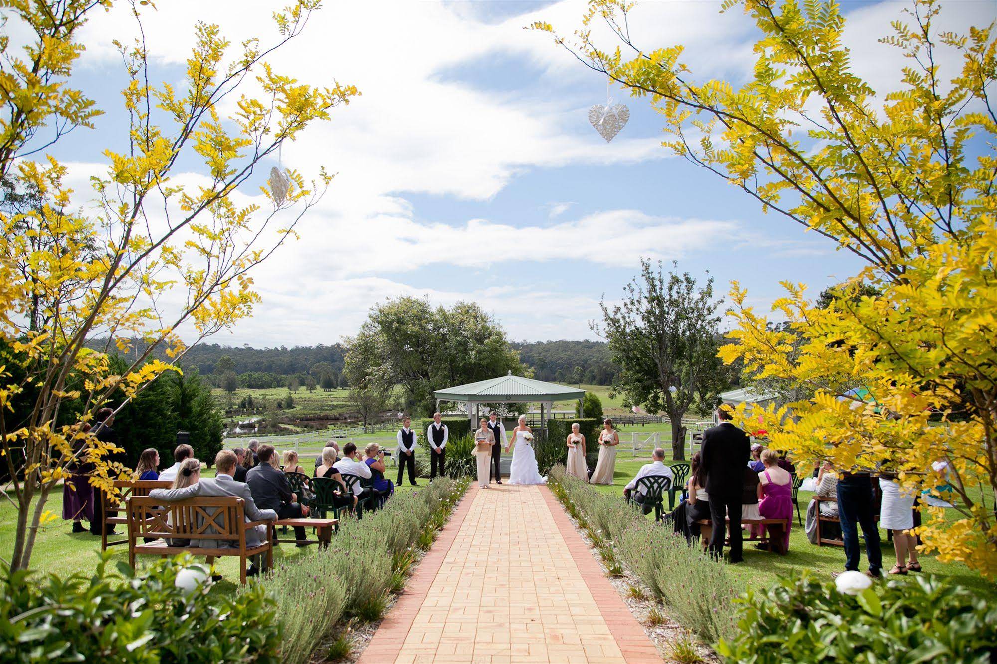 Oaks Ranch and Country Club