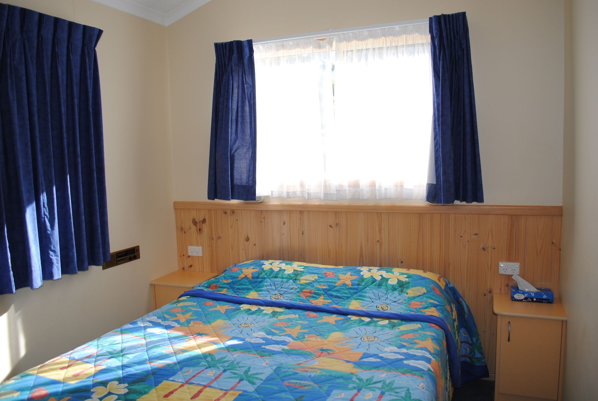 Pleasurelea Tourist Resort & Caravan Park