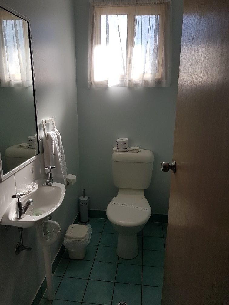 Pleasurelea Tourist Resort & Caravan Park