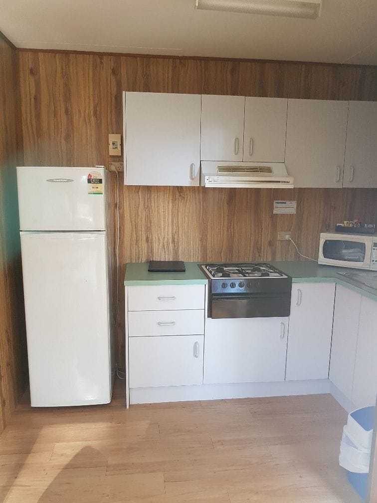 Pleasurelea Tourist Resort & Caravan Park