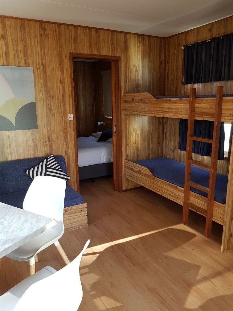 Pleasurelea Tourist Resort & Caravan Park