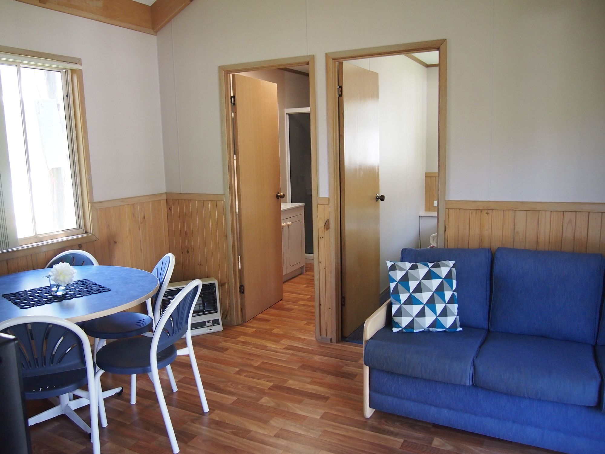Pleasurelea Tourist Resort & Caravan Park