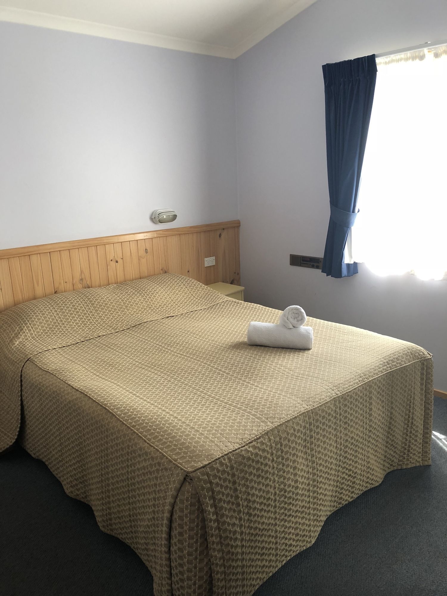 Pleasurelea Tourist Resort & Caravan Park