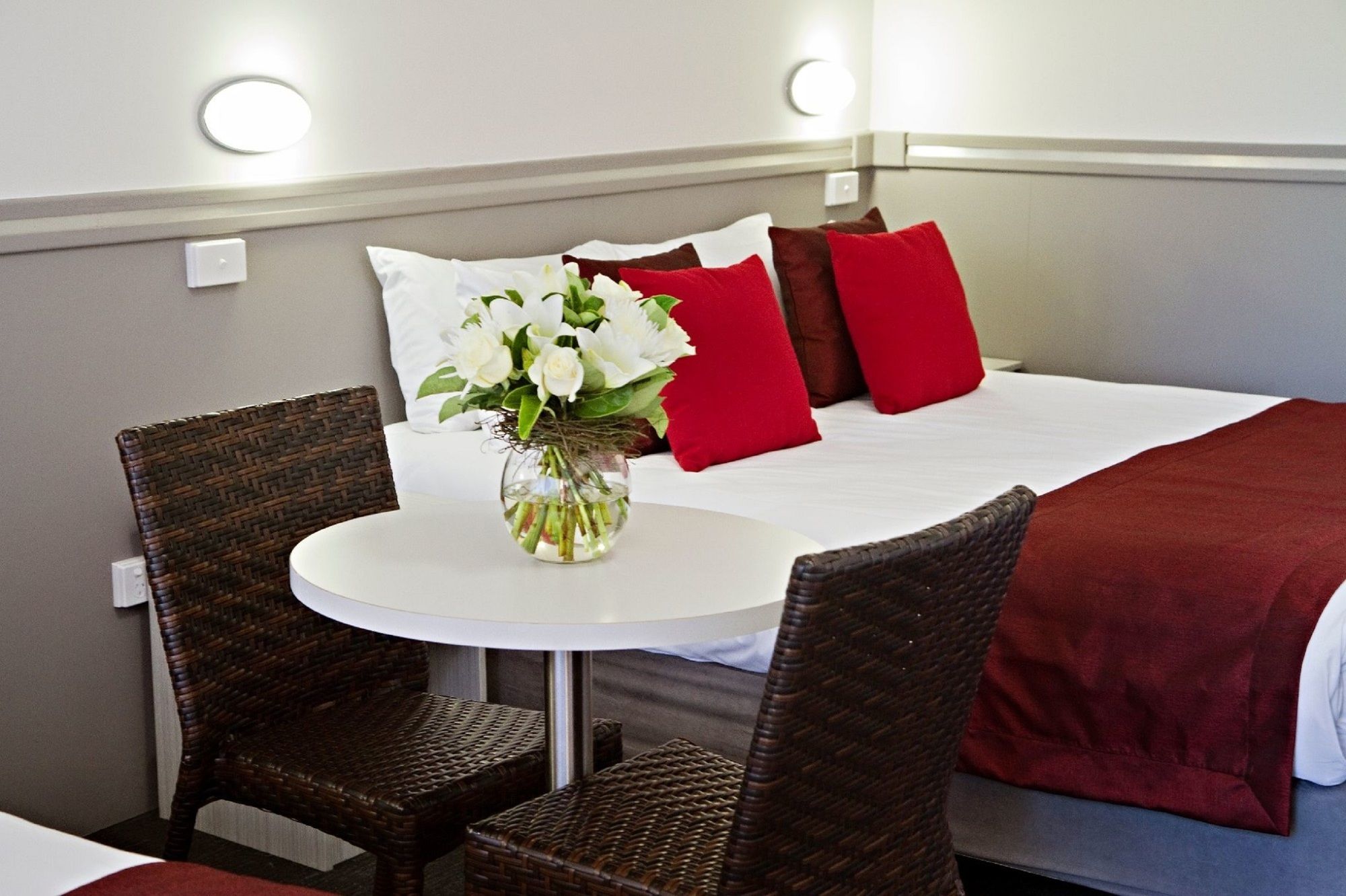 Littomore Hotel & Suites