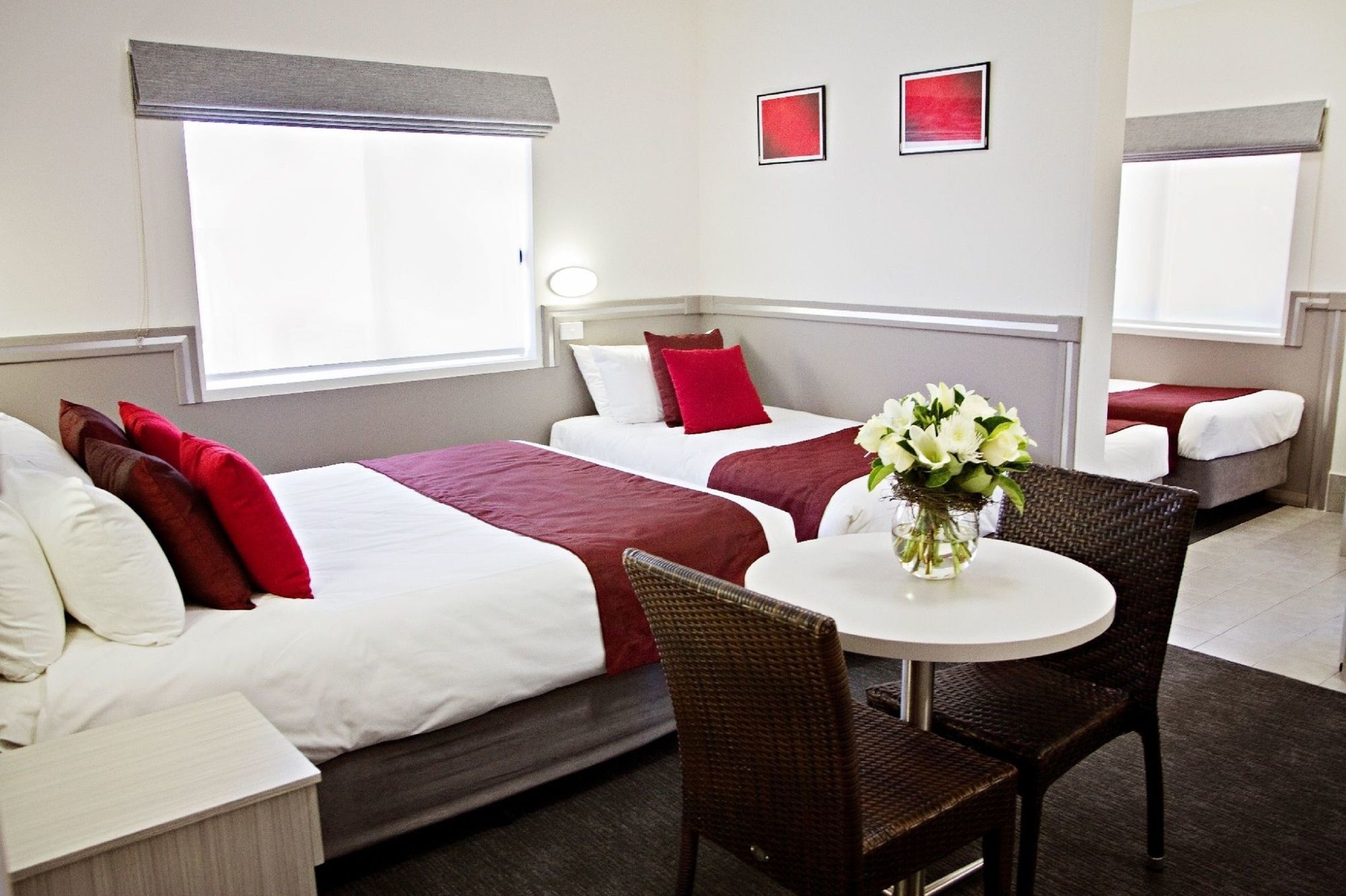 Littomore Hotel & Suites