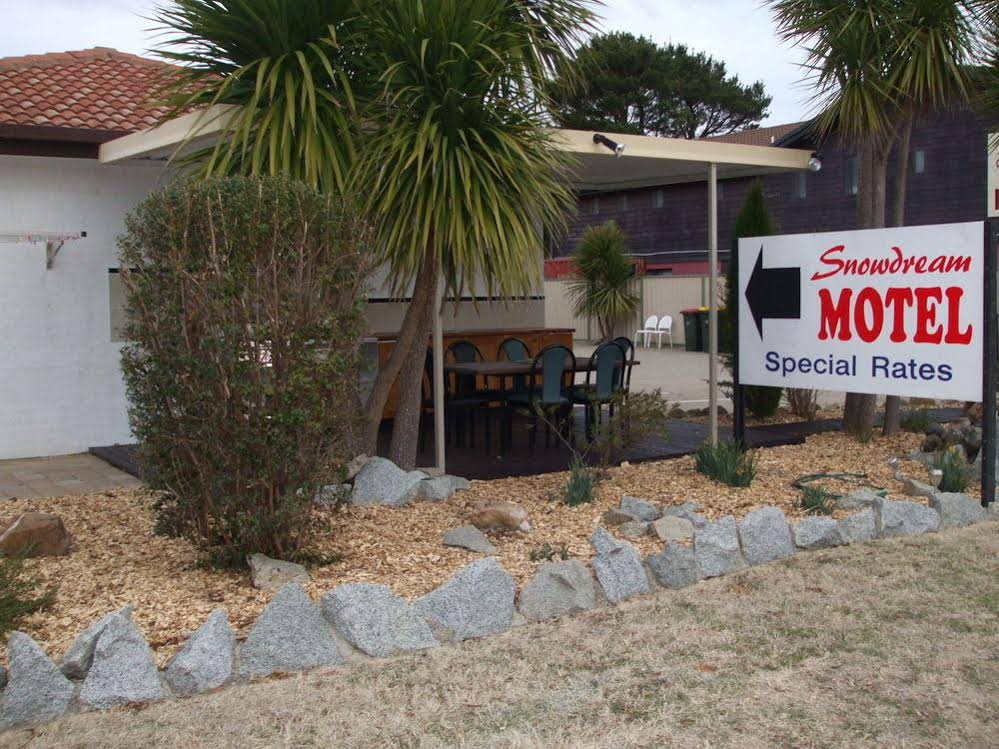 Snowdream Motel