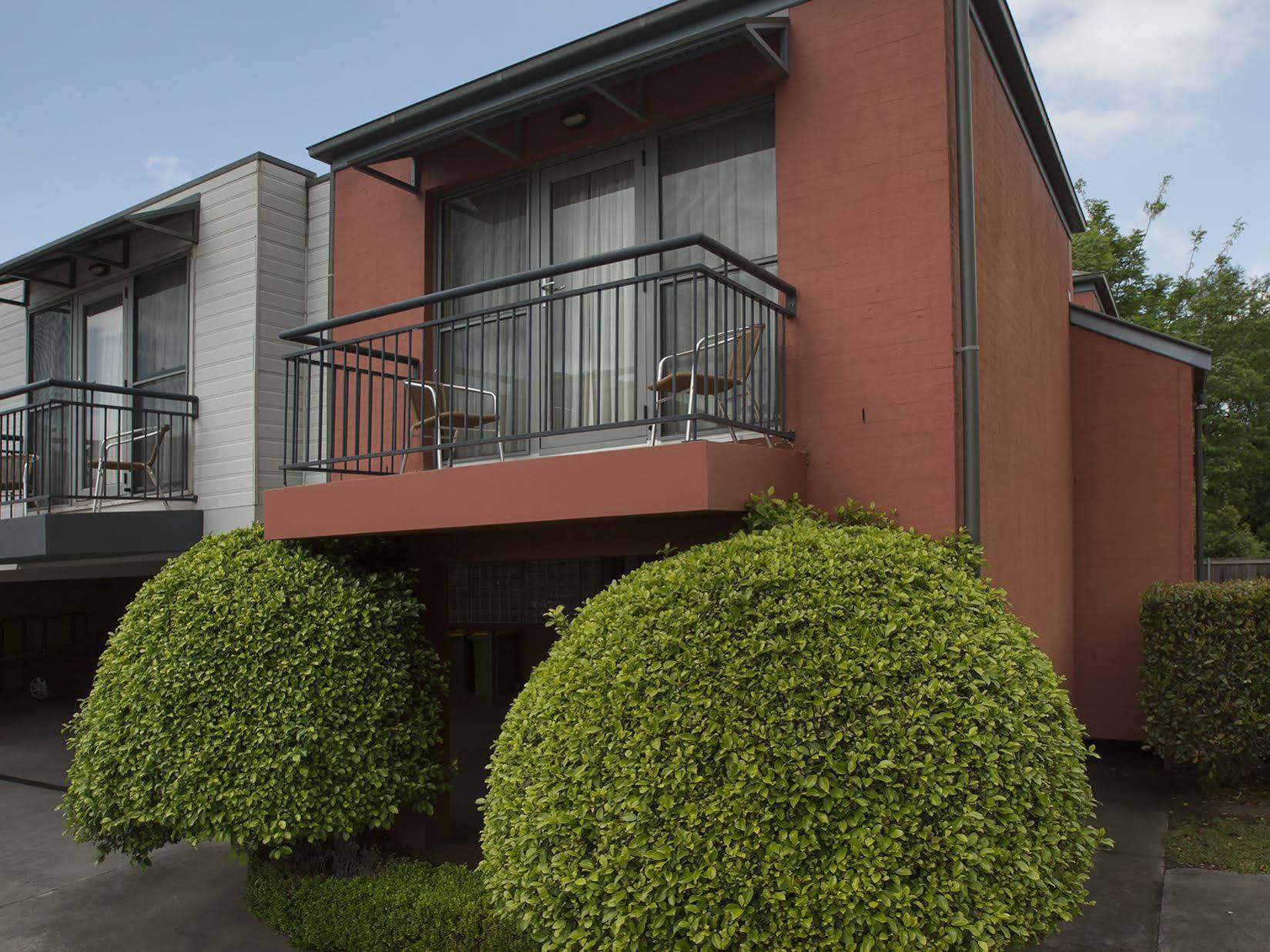 Berry Village Boutique Motel