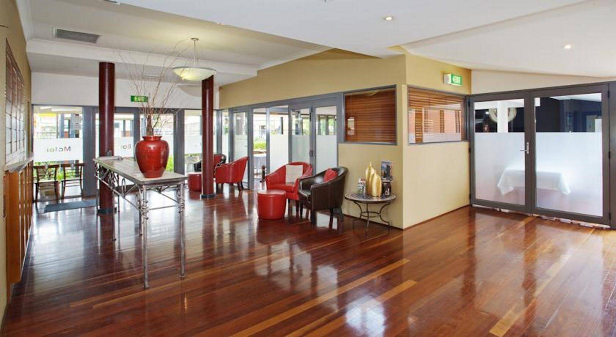 Berry Village Boutique Motel