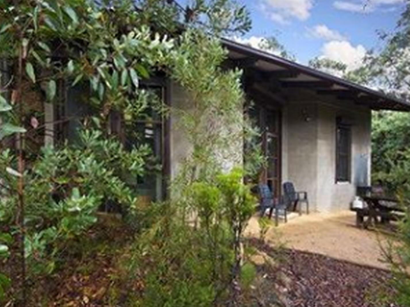 Kanimbla View - The Clifftop Retreat