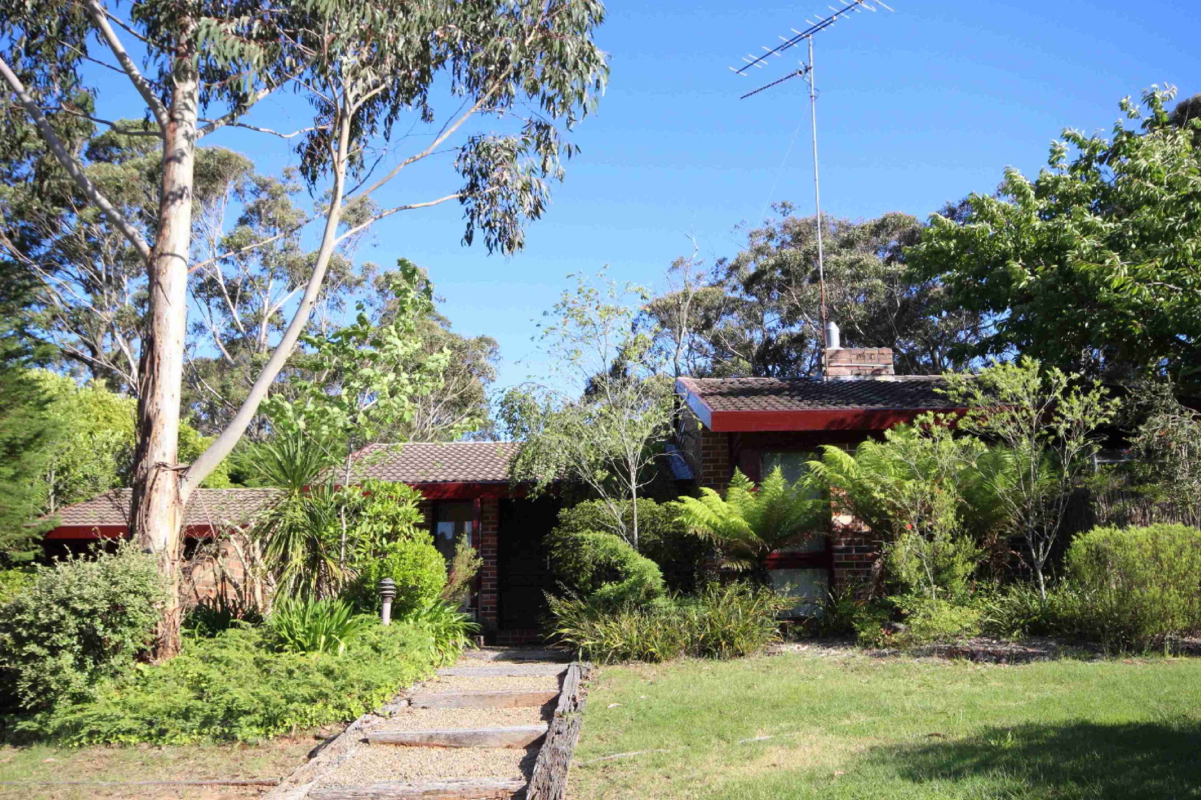 Rosella Retreat