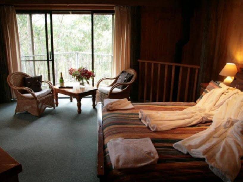 Jemby Rinjah Eco Lodge