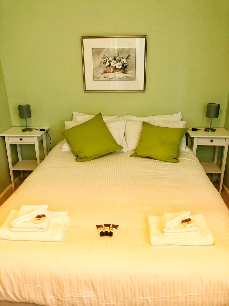 Victoria And Albert Guesthouse