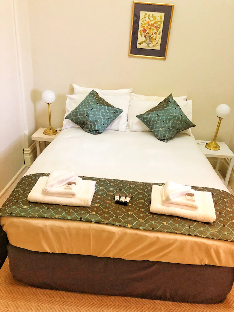 Victoria And Albert Guesthouse