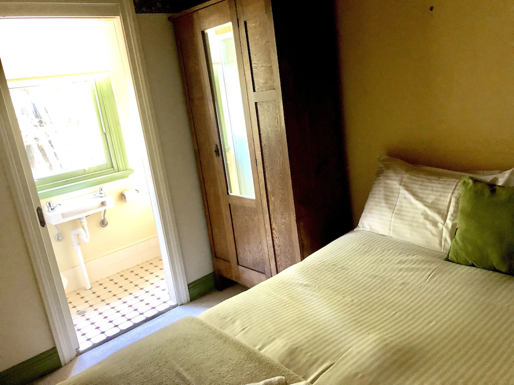 Victoria And Albert Guesthouse