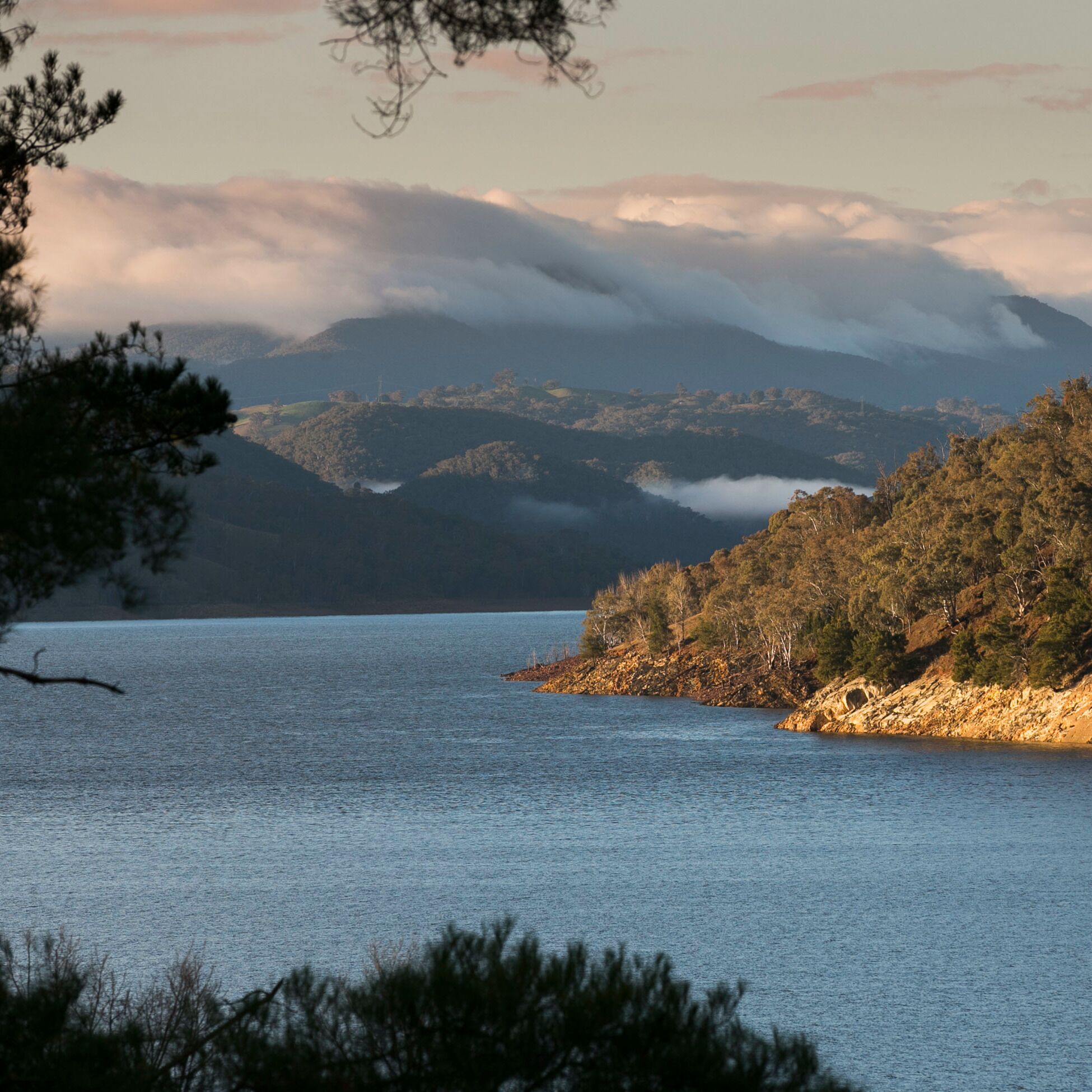 Reflections Burrinjuck Waters Holiday & Caravan Park