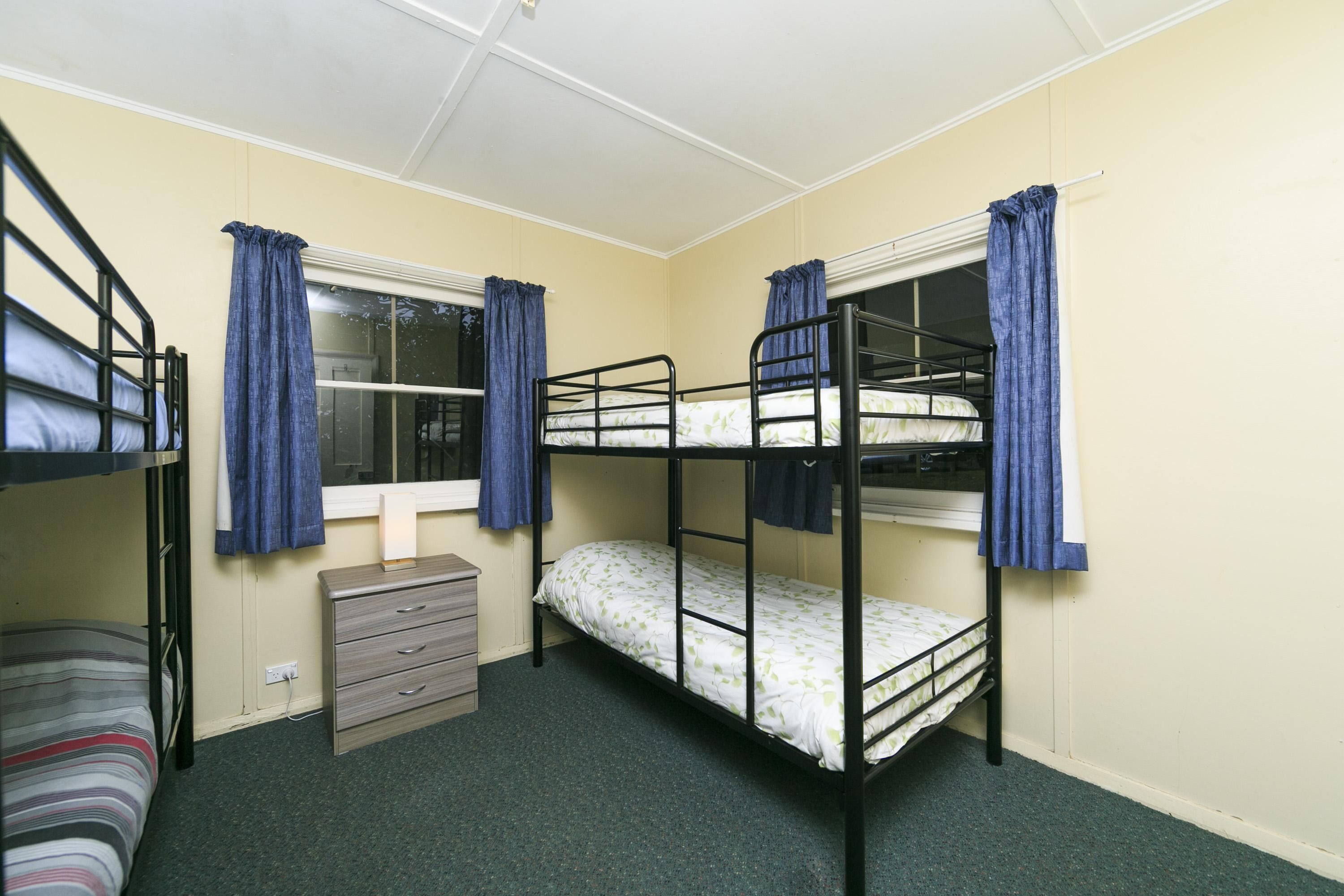 Reflections Burrinjuck Waters Holiday & Caravan Park