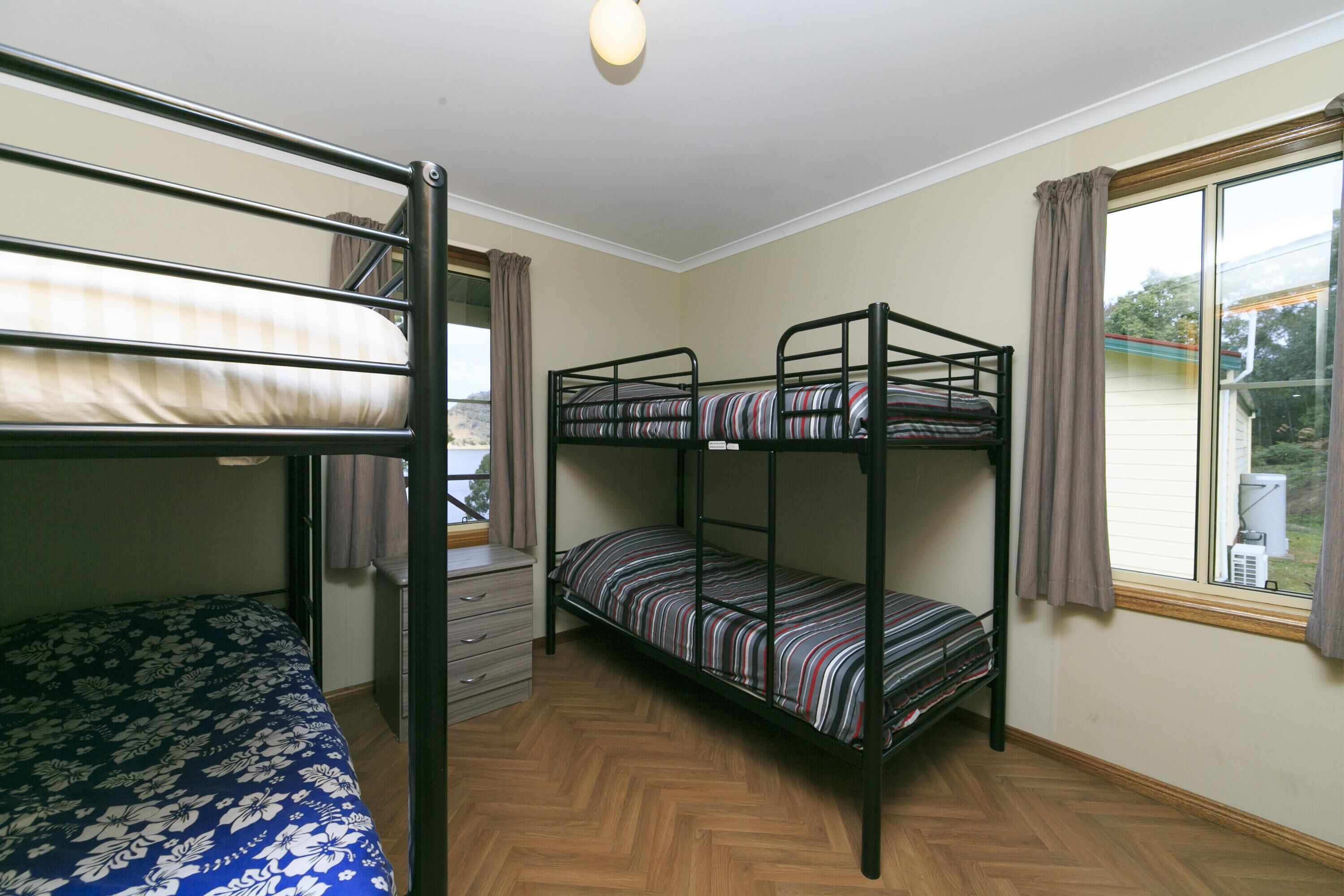 Reflections Burrinjuck Waters Holiday & Caravan Park