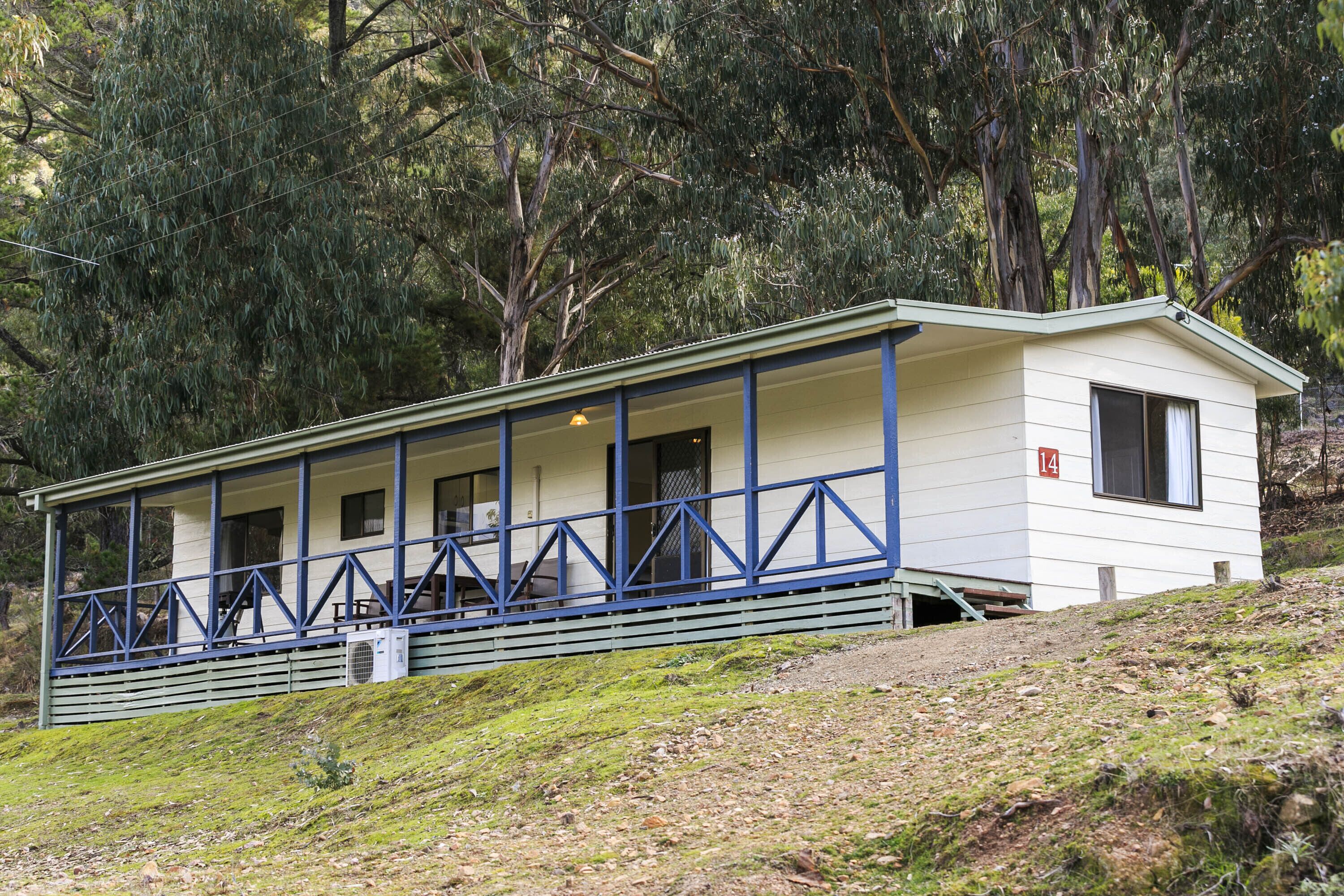 Reflections Burrinjuck Waters Holiday & Caravan Park