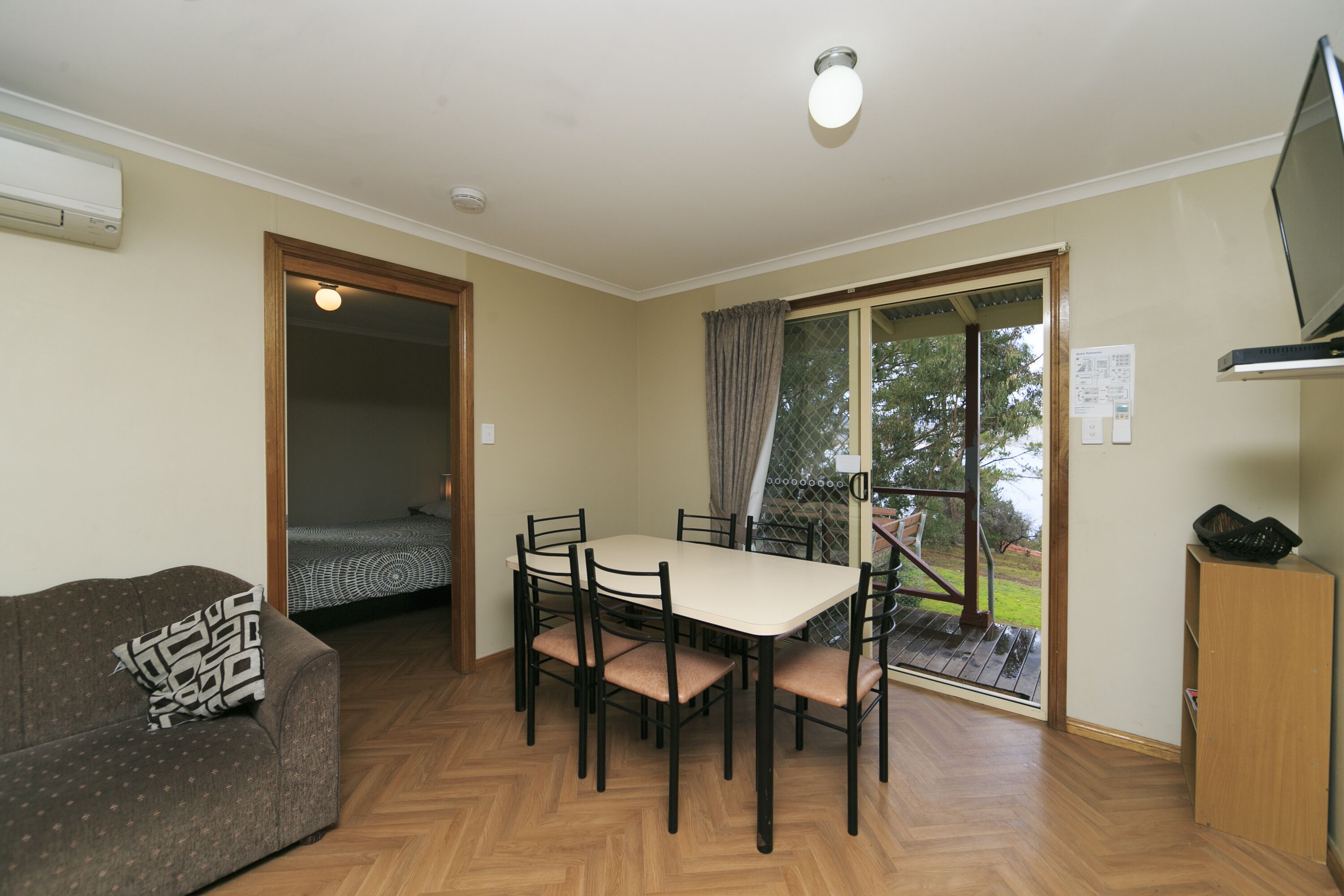 Reflections Burrinjuck Waters Holiday & Caravan Park