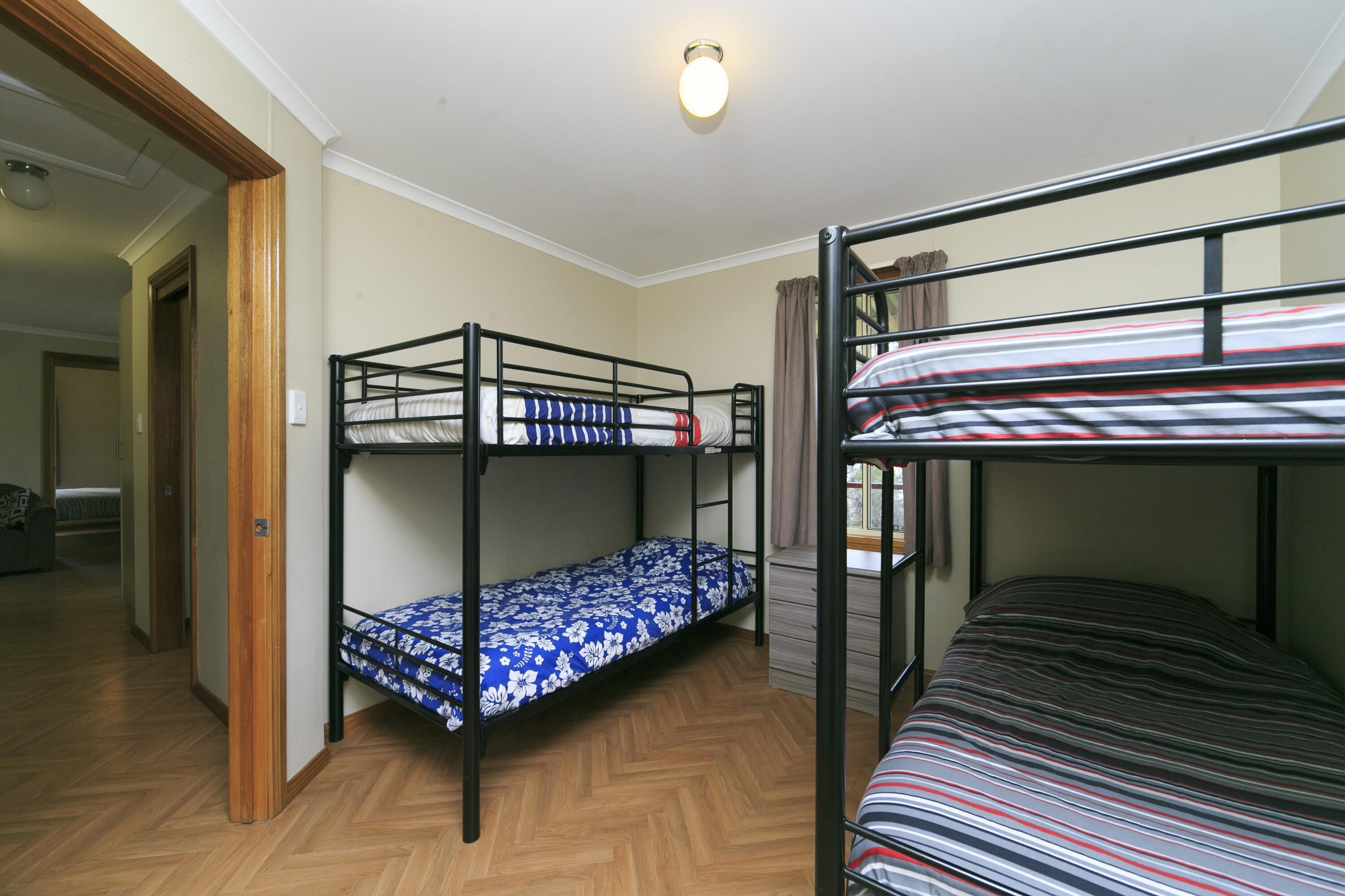 Reflections Burrinjuck Waters Holiday & Caravan Park