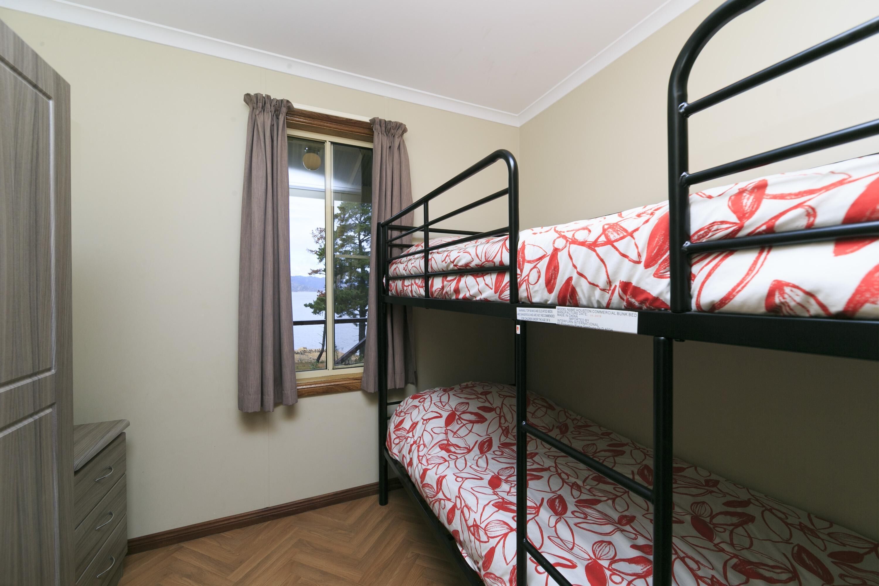 Reflections Burrinjuck Waters Holiday & Caravan Park