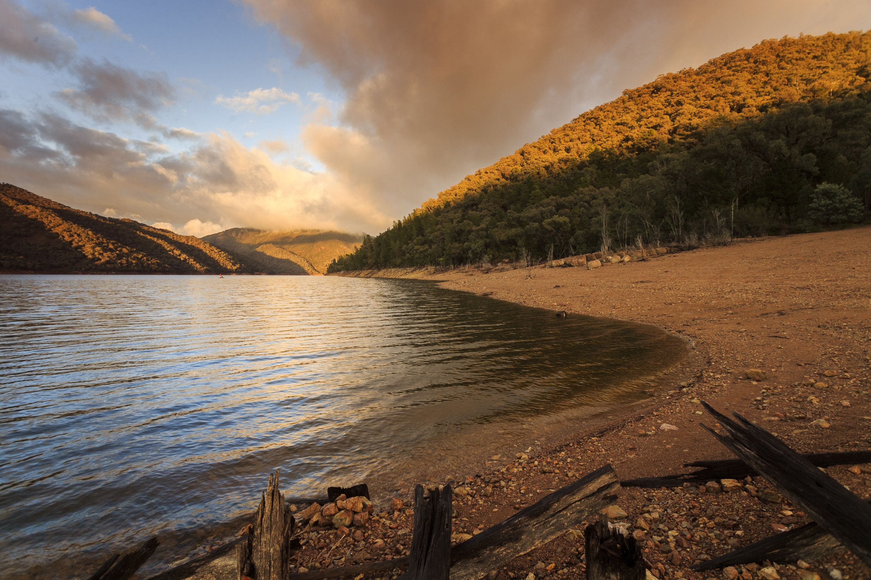 Reflections Burrinjuck Waters Holiday & Caravan Park