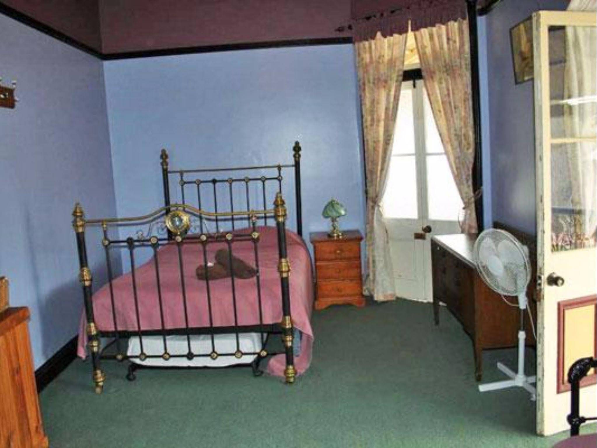 Boorowa Hotel