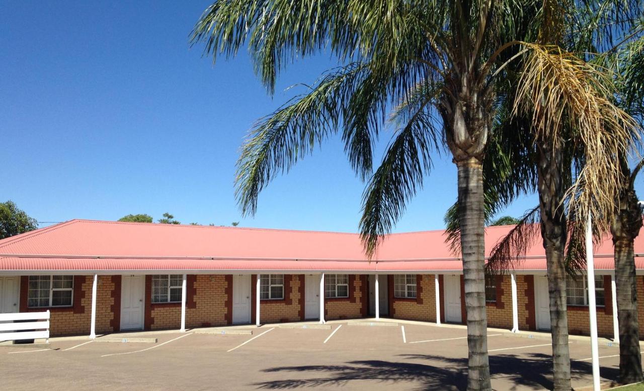 Charles Rasp Motor Inn & Cottages Broken Hill