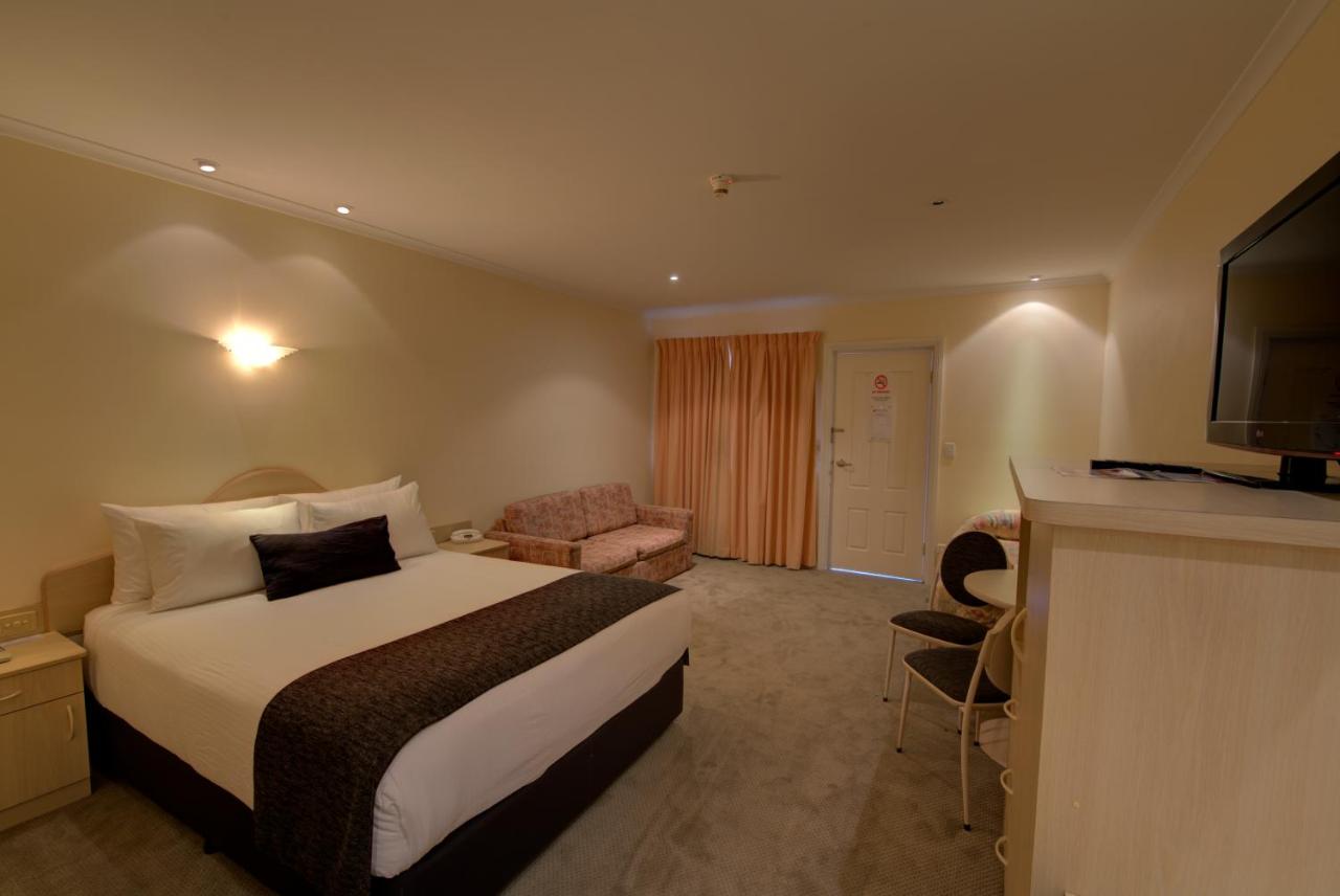 Charles Rasp Motor Inn & Cottages Broken Hill