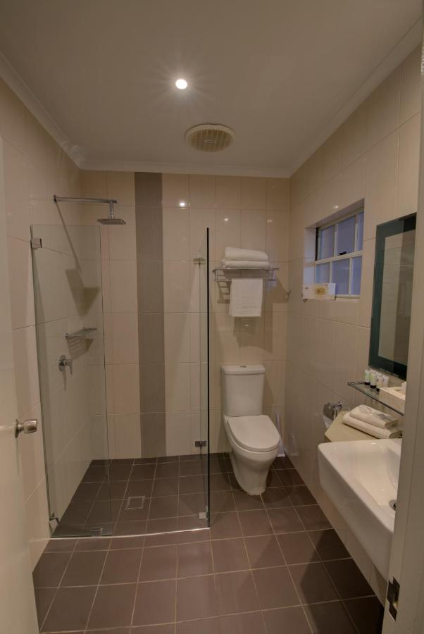 Charles Rasp Motor Inn & Cottages Broken Hill