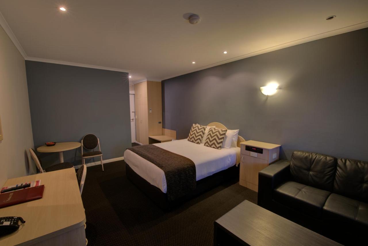 Charles Rasp Motor Inn & Cottages Broken Hill