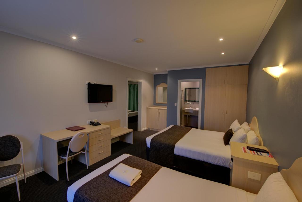 Charles Rasp Motor Inn & Cottages Broken Hill