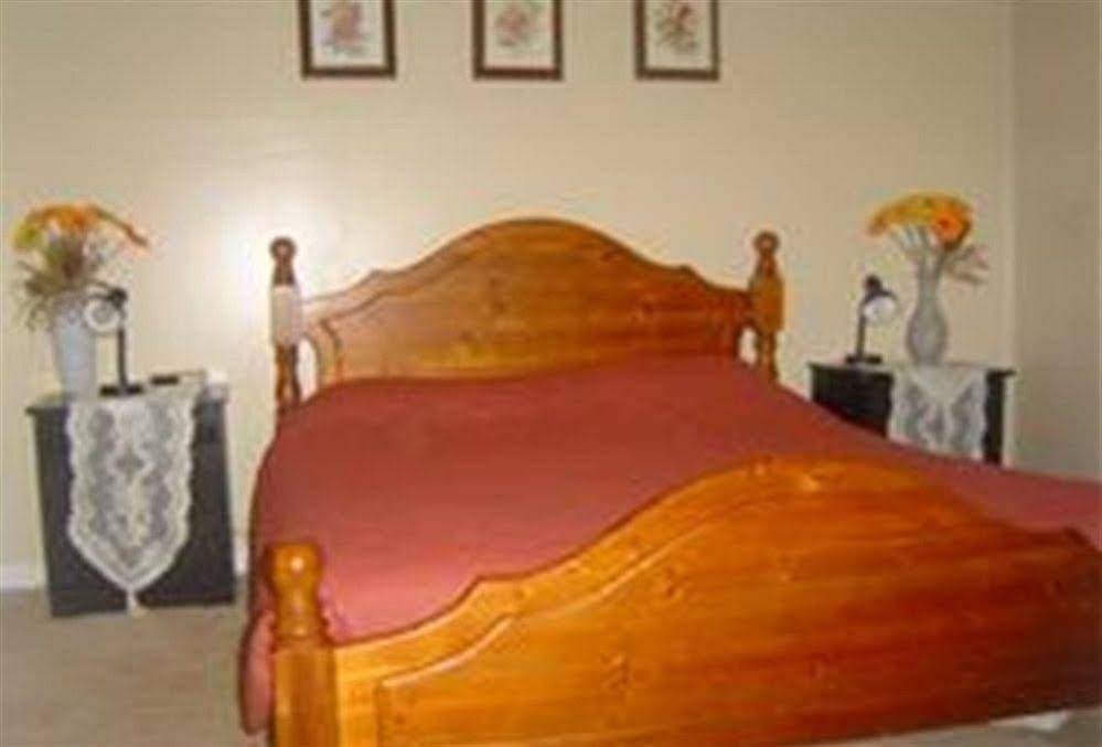 Cora's Gypsum Cottage