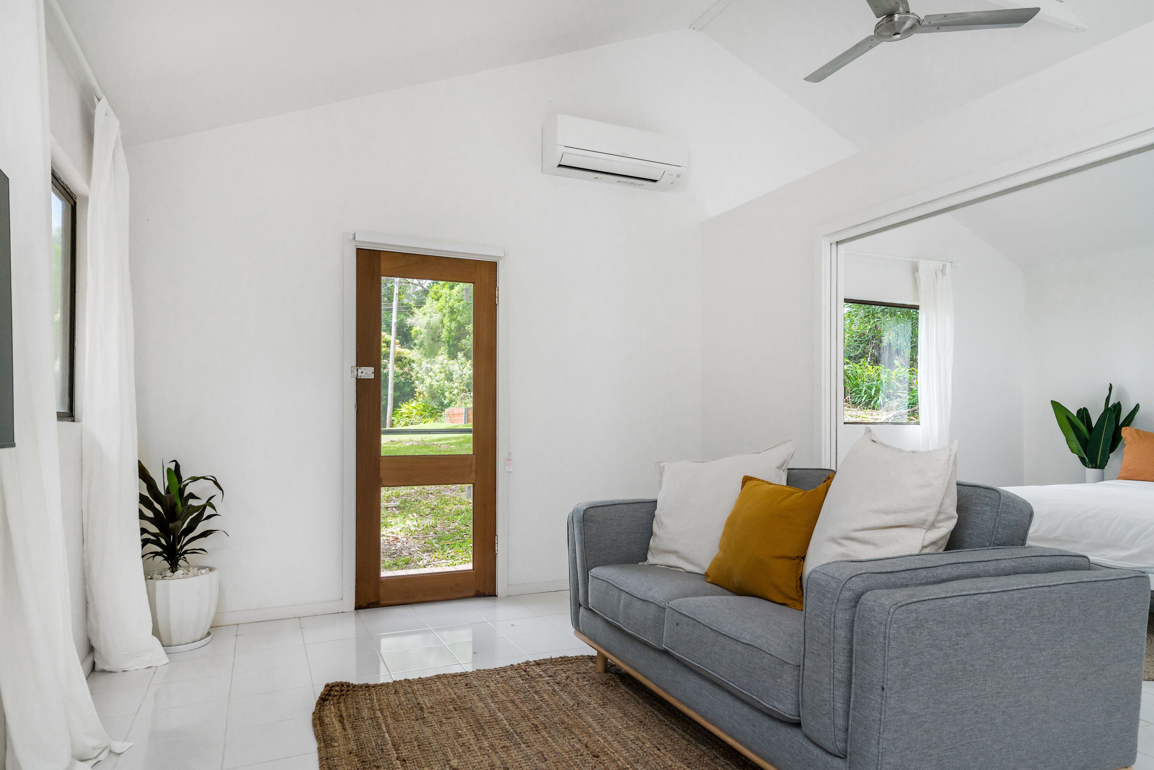 Your Luxury Escape - Little Farm House & Cottages