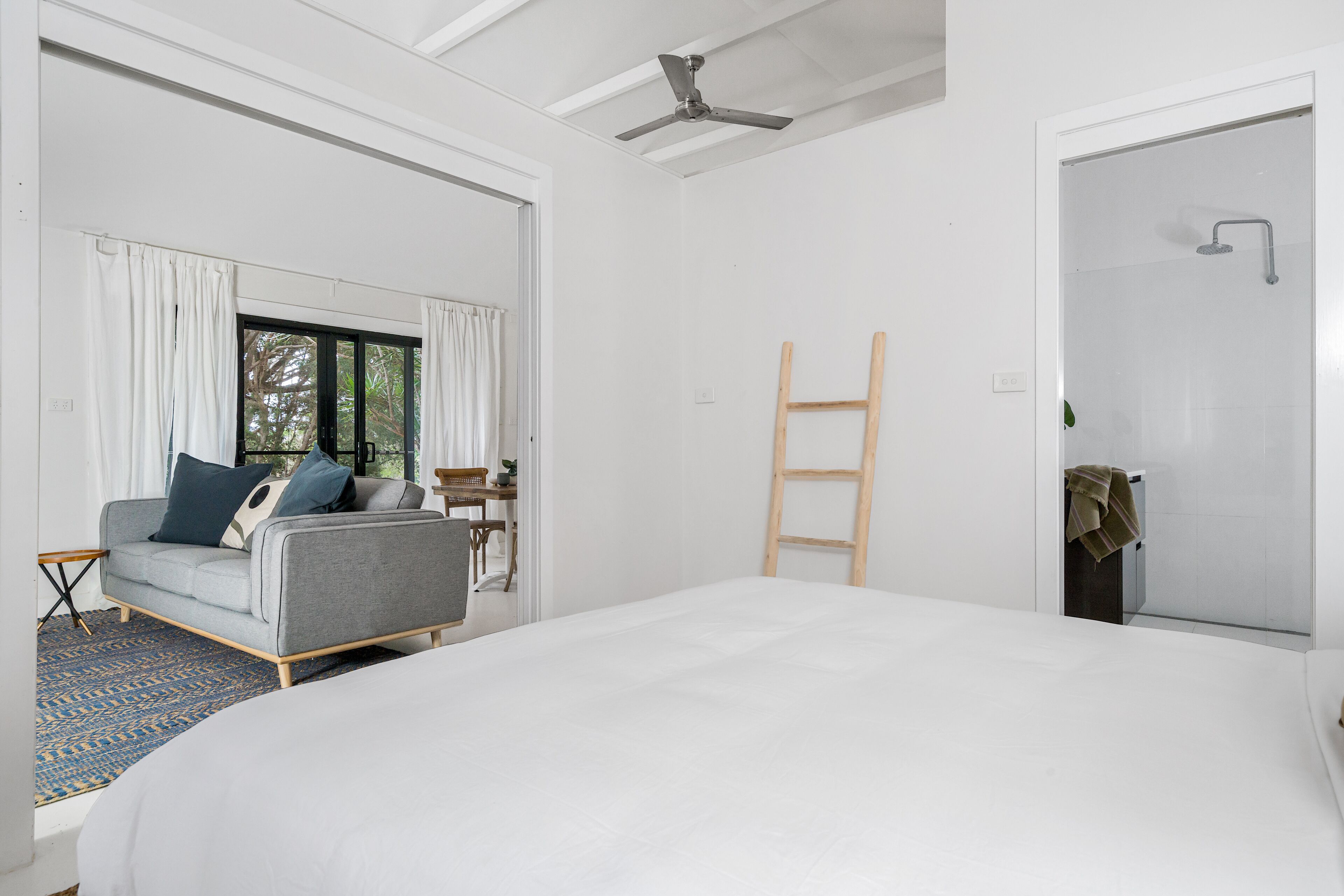 Your Luxury Escape - Little Farm House & Cottages