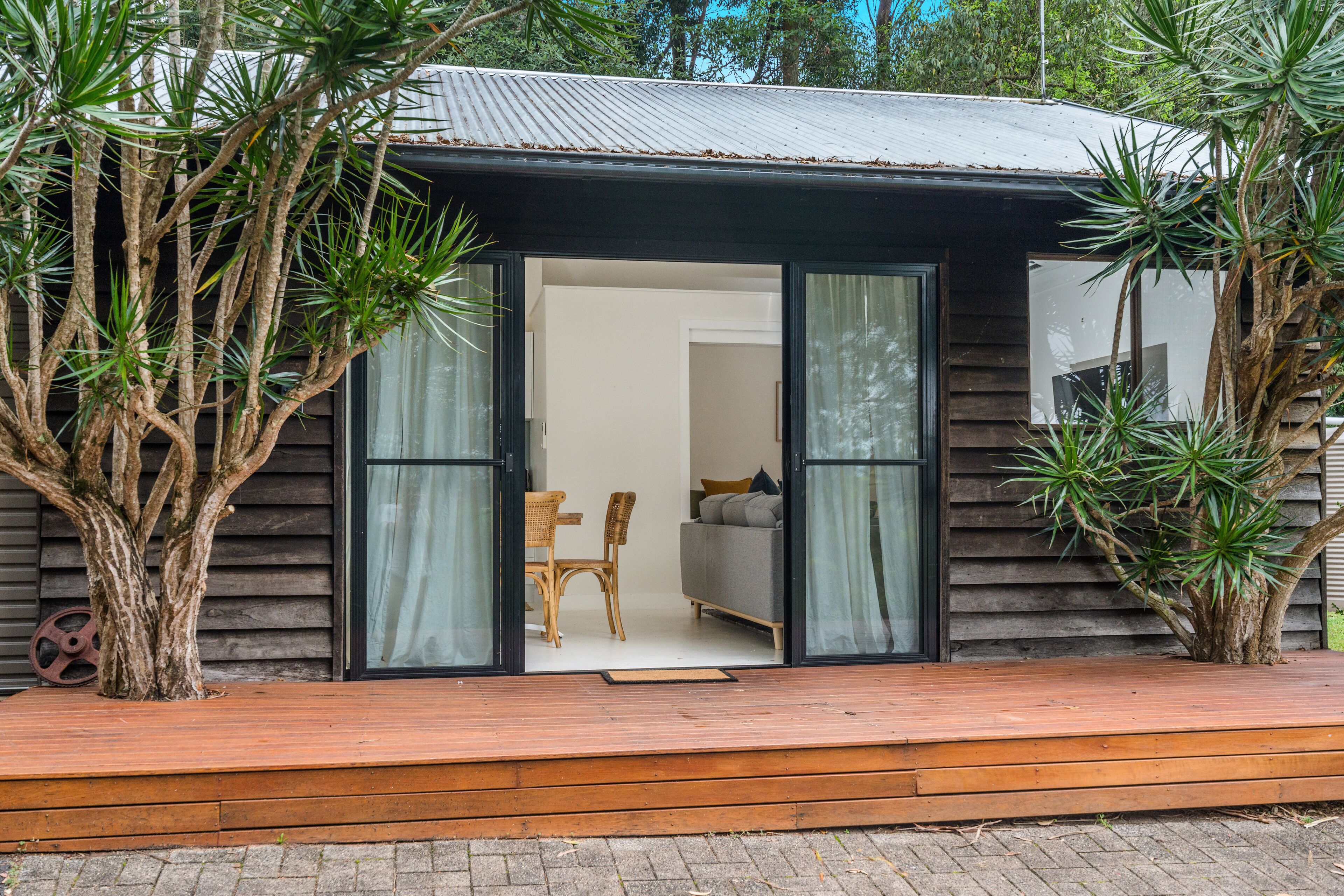 Your Luxury Escape - Little Farm House & Cottages