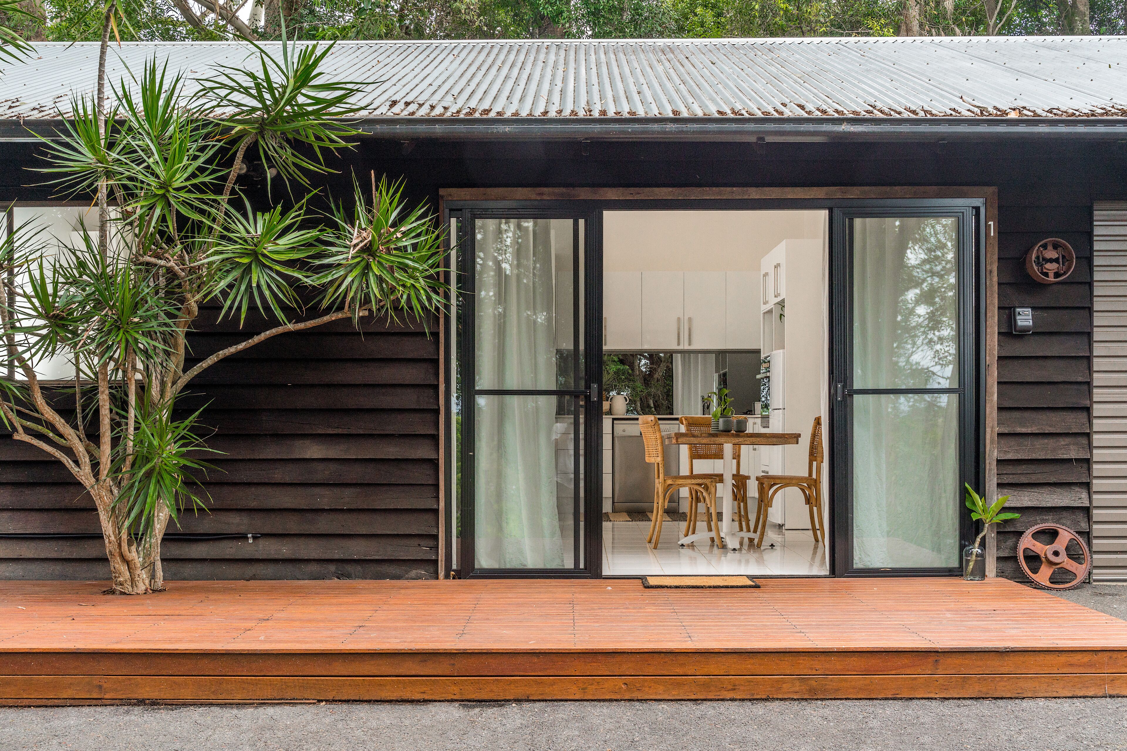 Your Luxury Escape - Little Farm House & Cottages