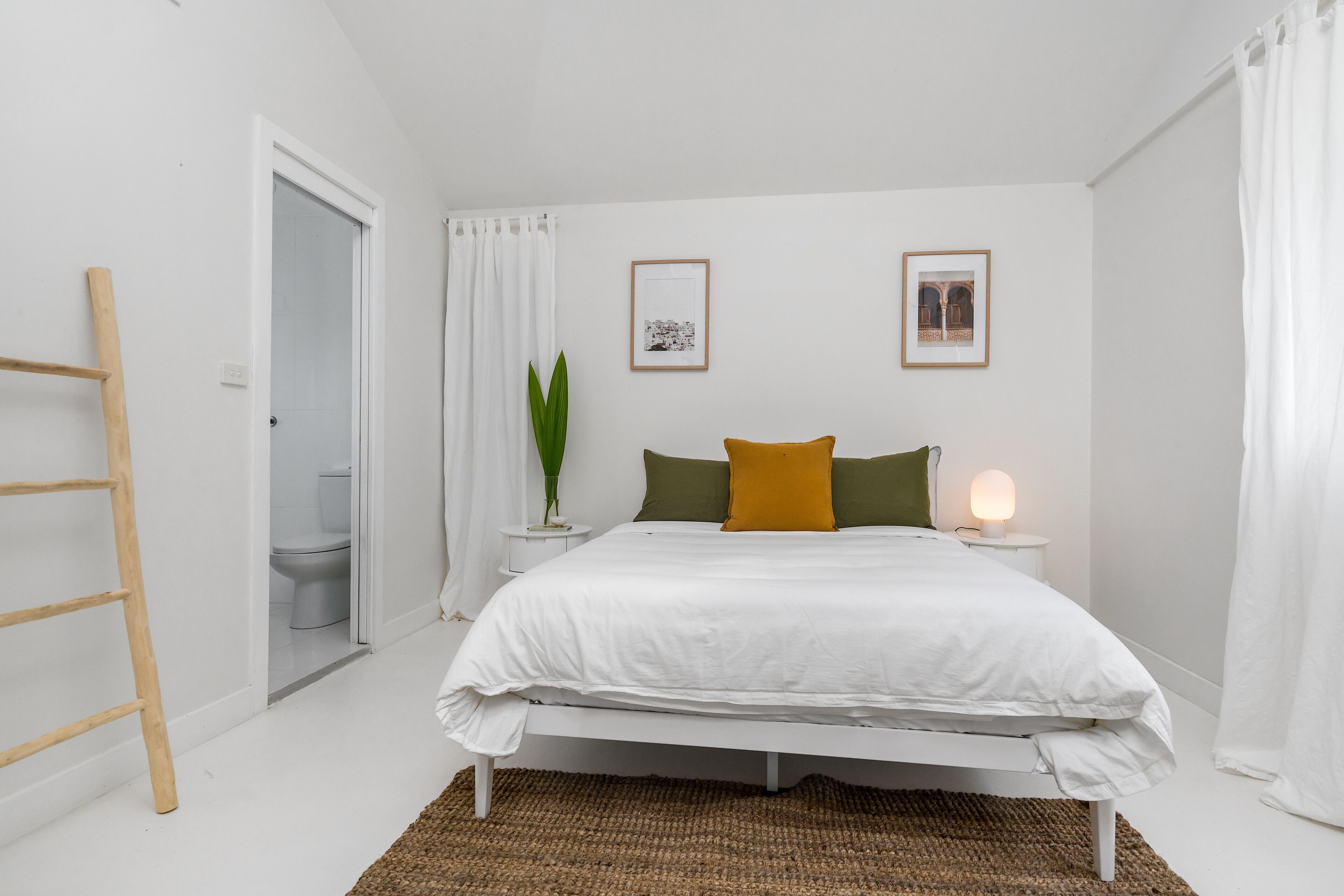 Your Luxury Escape - Little Farm House & Cottages