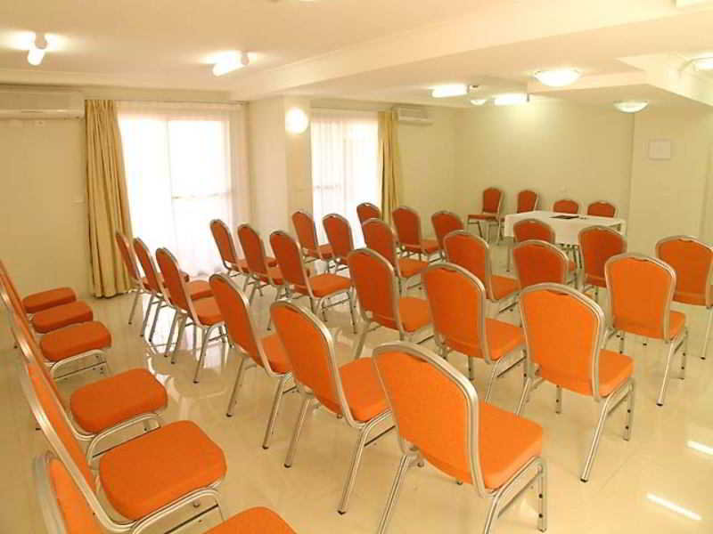 Comfort Inn & Suites Burwood