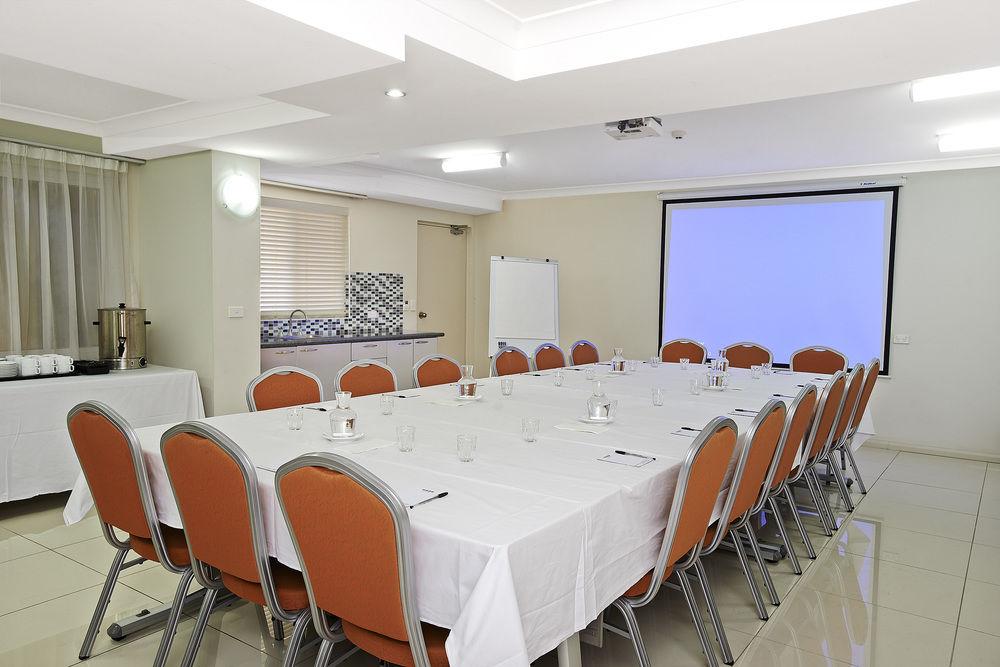 Comfort Inn & Suites Burwood