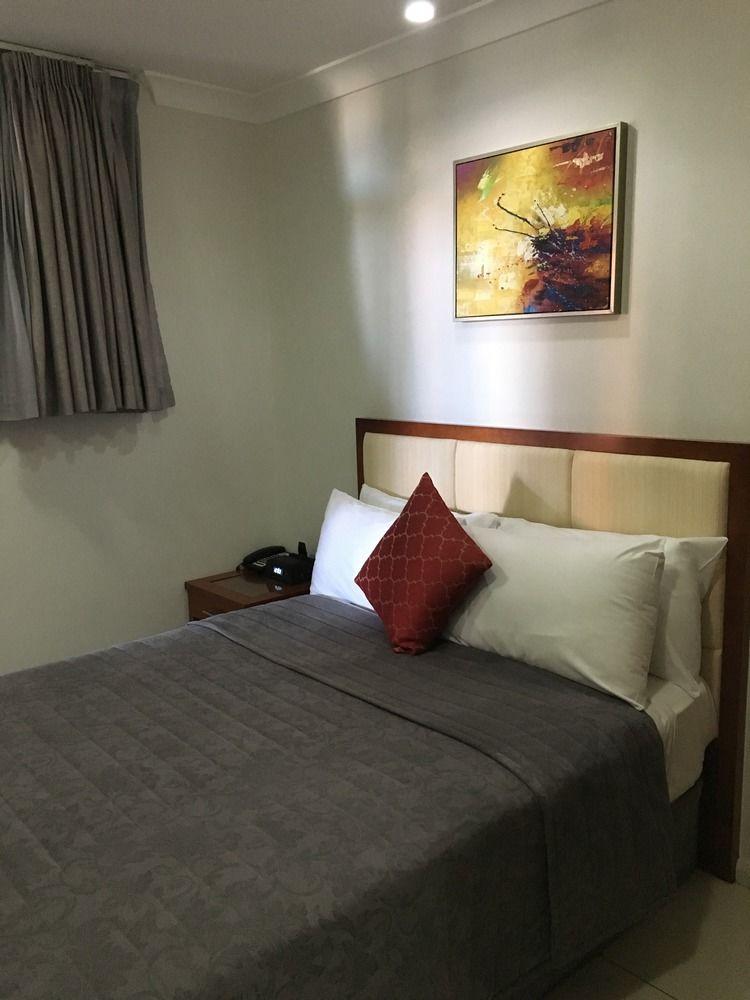 Comfort Inn & Suites Burwood