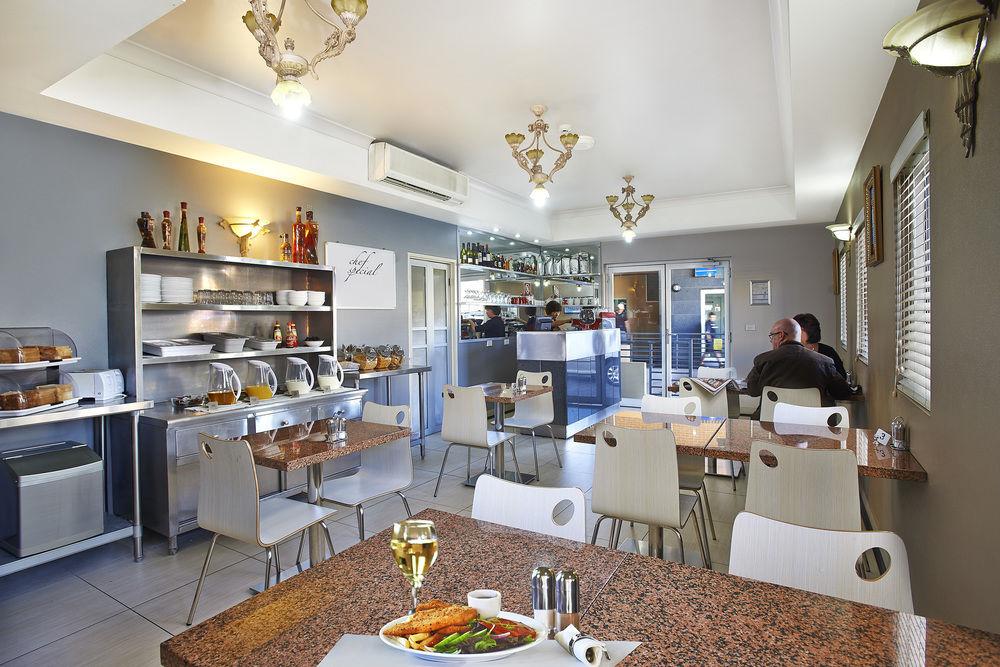 Comfort Inn & Suites Burwood