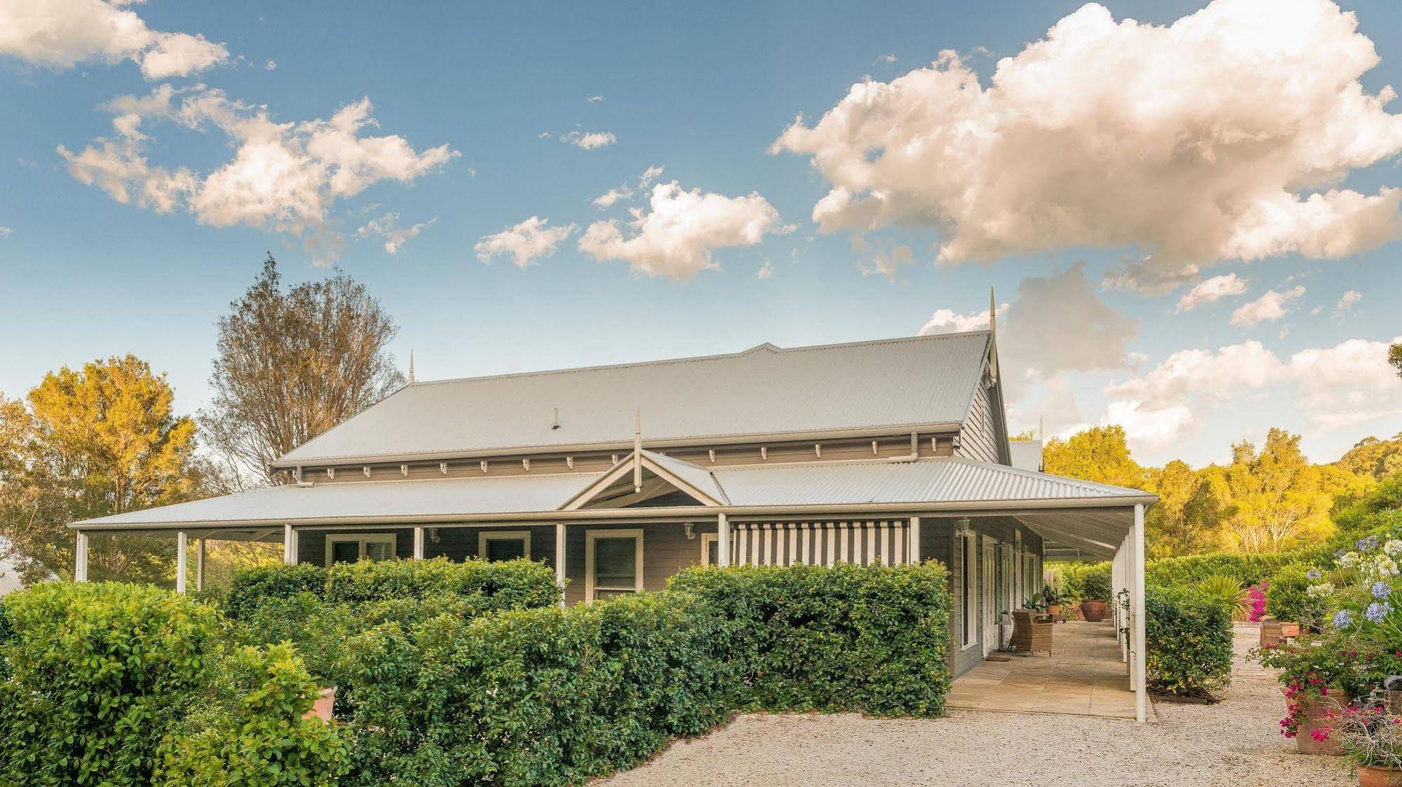 Abelia House Bed and Breakfast