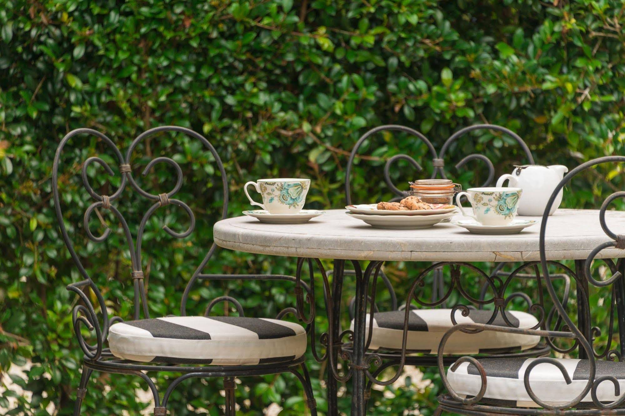 Abelia House Bed and Breakfast