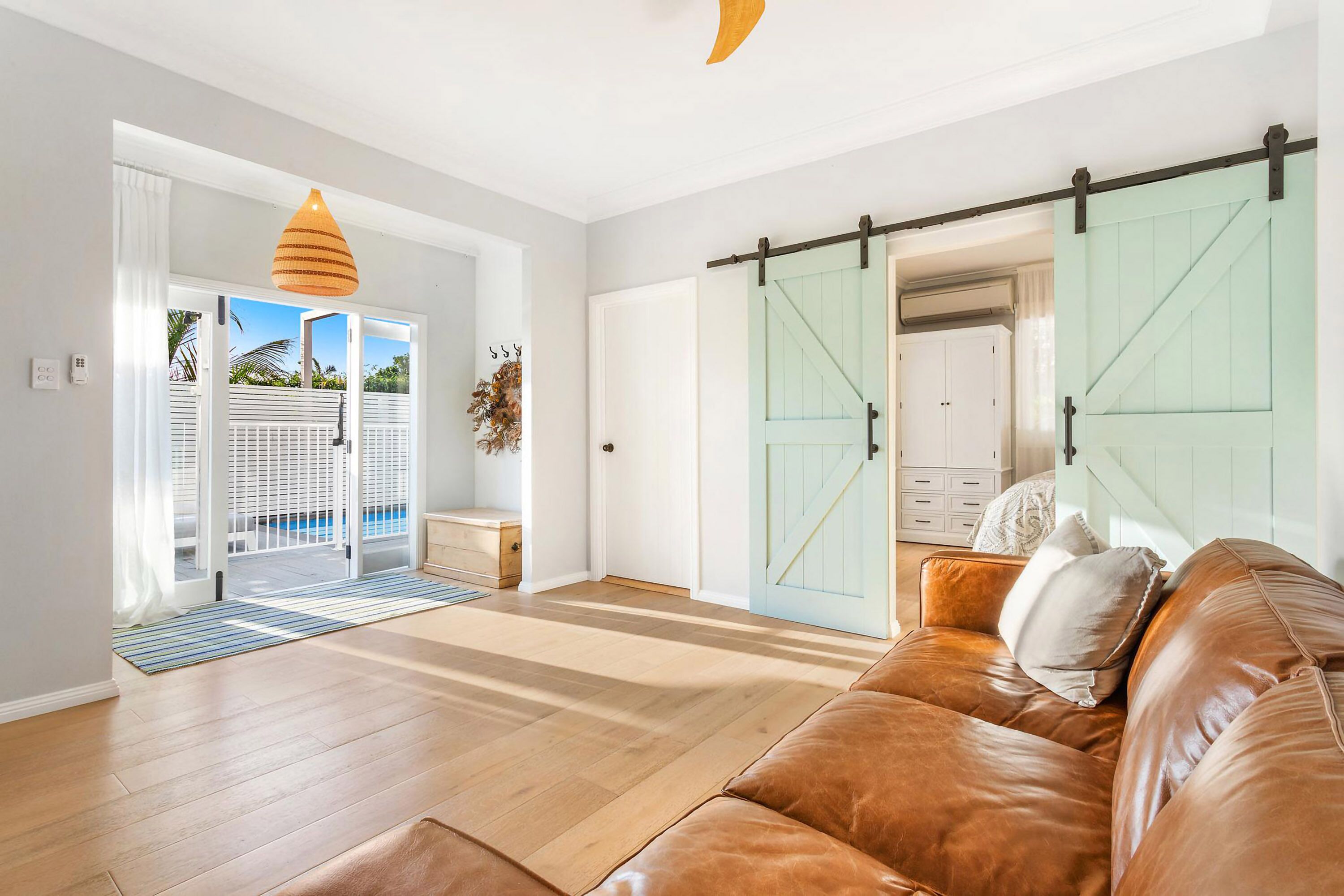 A Perfect Stay - Tuckety