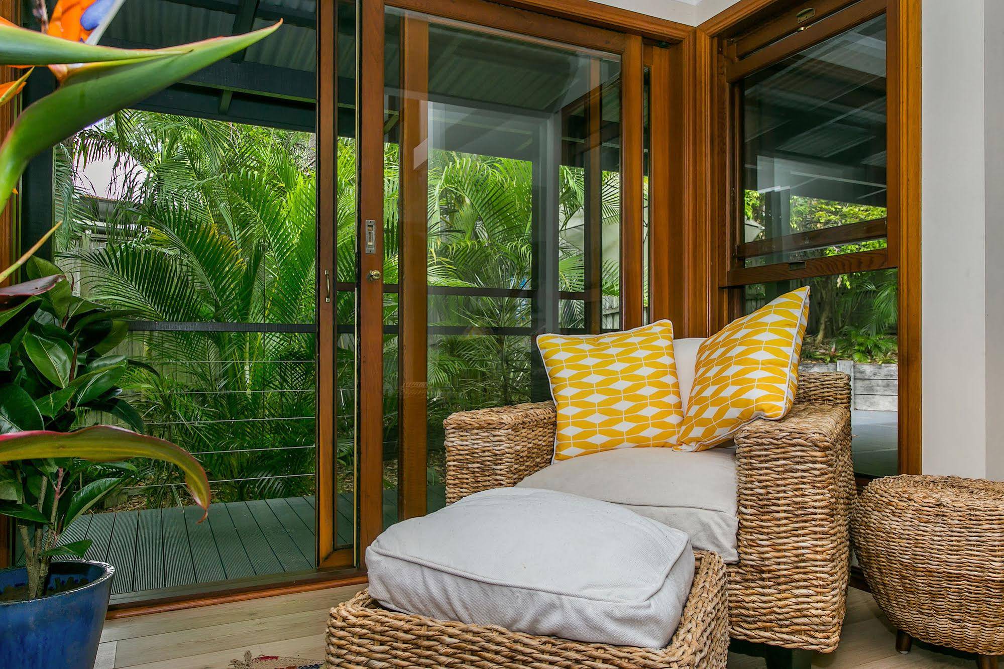 Bottlebrush Cottage