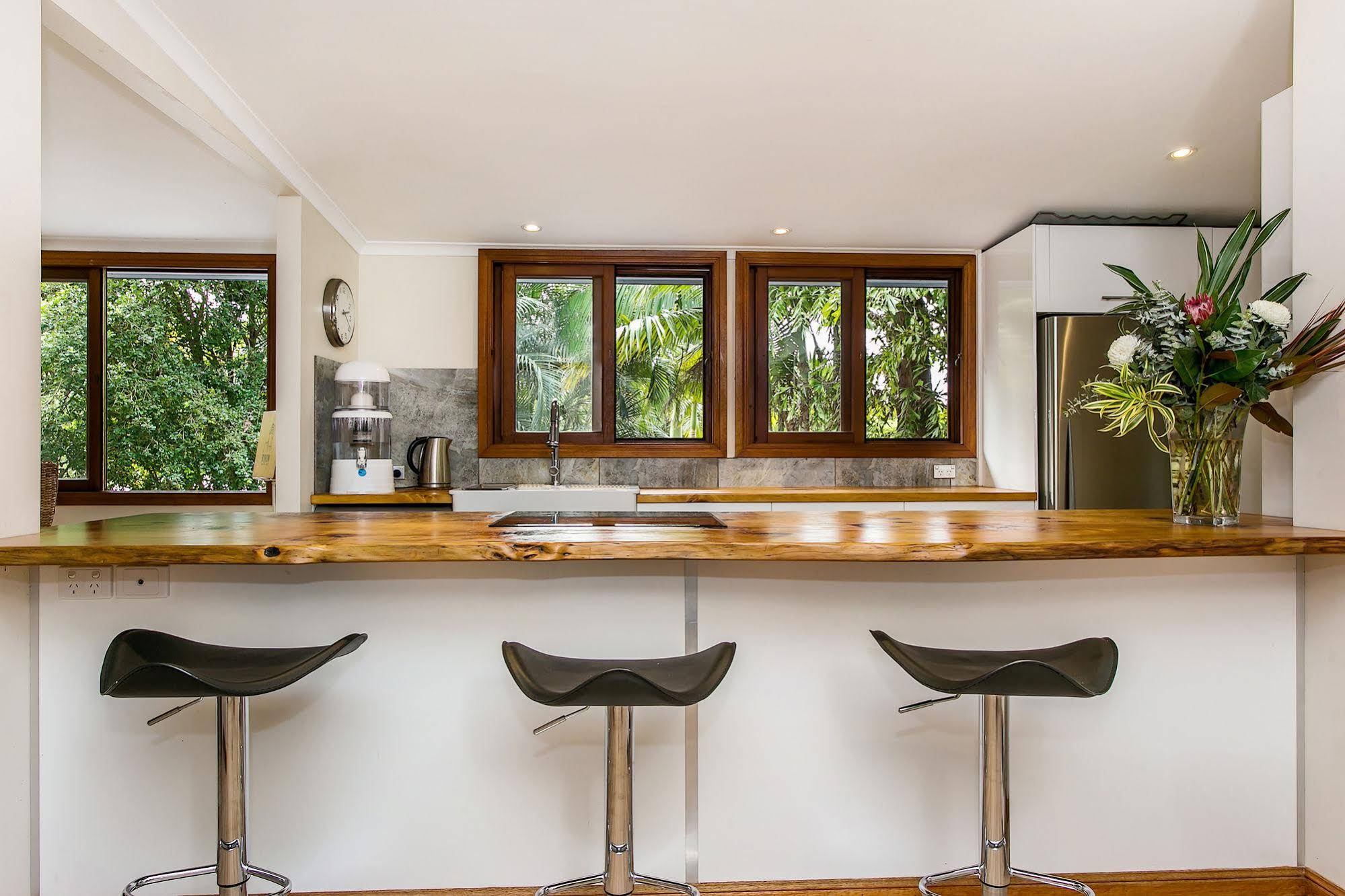 Bottlebrush Cottage