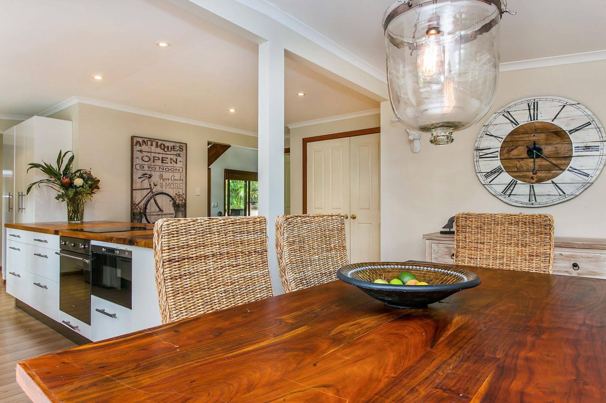 Bottlebrush Cottage